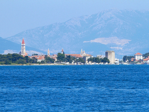 Widok na wyspę - Trogir