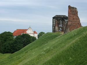 widok na zamek i farę