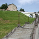schody z nabrzeża na zamek