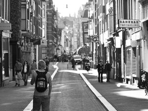 Popołudnie na Amsterdamskiej ulicy.