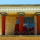 Knossos rekonstrukcja kolumnady i fresku