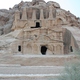 Petra - grobowiec przed wąwozem prowadzącym do miasta