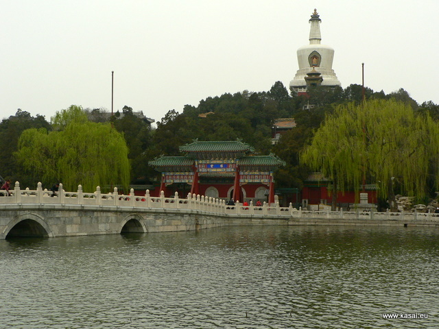 Pekin - park Bei Hai - Biała Dagoba