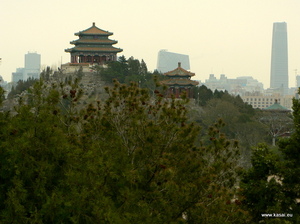 Pekin - park Bei Hai - widok na 