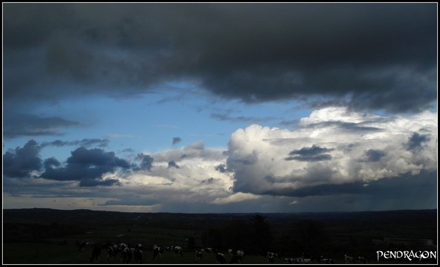 chmury nad Navan