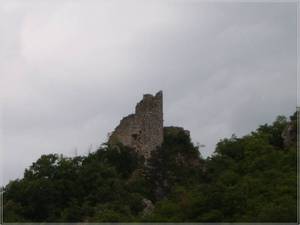Grižane - widok na wzgórze z ruinami