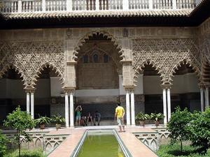 El Real Alcázar de Sevilla - patio 
