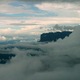 Tepui w chmurach - Canaima