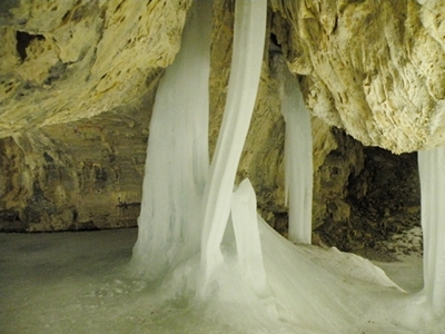 Jaskinia lodowa