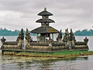 Świątynia Bogini Jeziora, Bali