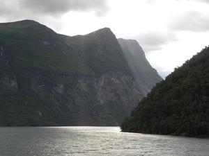 rejs po fiordzie Geiranger