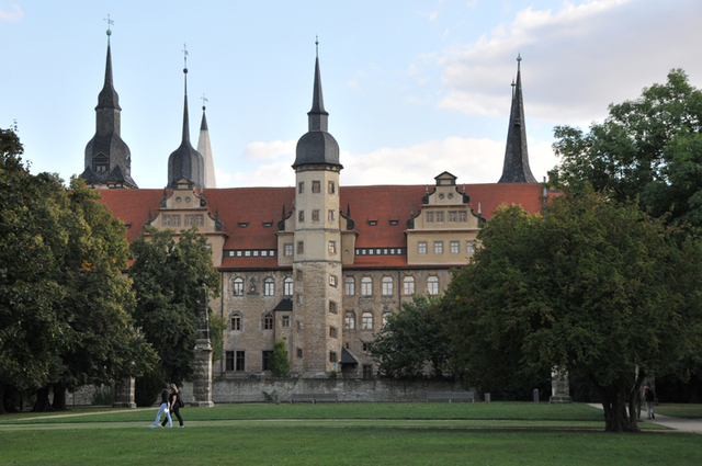 Merseburg  33 