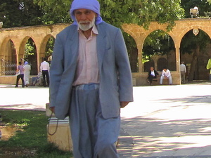 urfa - gość w szarawarach