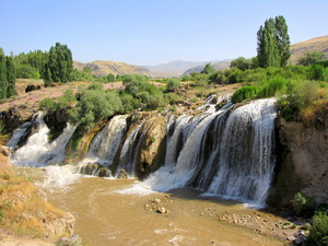 wodospady muradiye