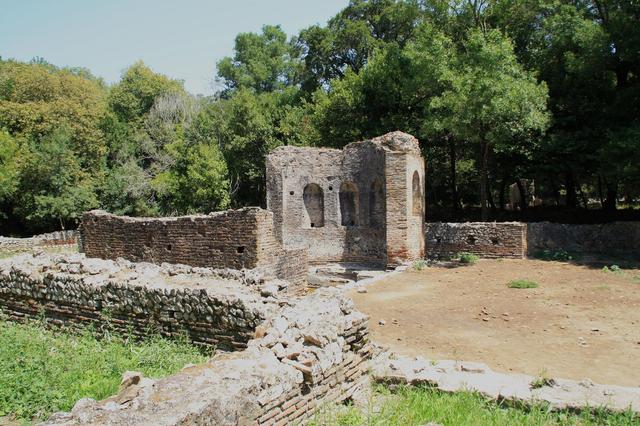 Albania- Butrint, świątynia Dionizosa