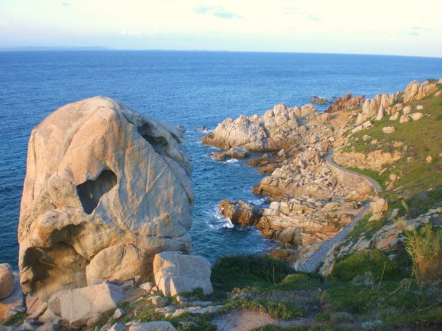 skalne formacje plaży w Santa Teresa di Gallura