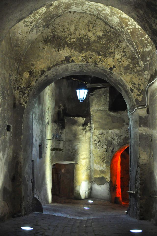 Sighisoara  nocą - dziedzictwo kultury i miasto Draculi