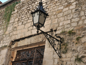 Split  24 