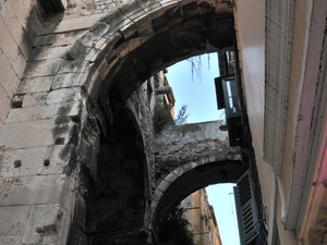 Split  46 