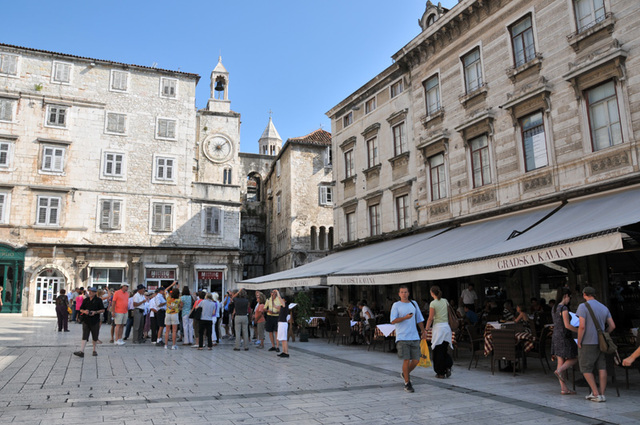 Split  52 