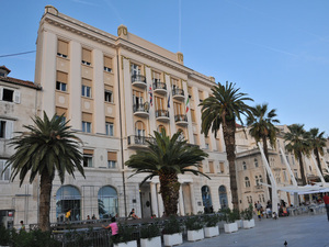 Split  80 