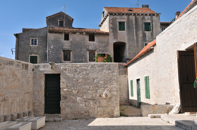 Szybenik  74 