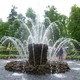 Przepiękna fontanna w parku.