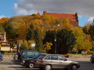 widok na zamek z przed Ratusza