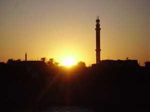 Zachód słońca gdzieś na Nilu.