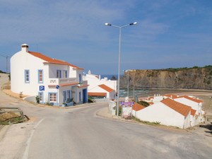 domki przy Praia de Odeceixe