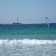 morze, latarnia i windsurfingowiec
