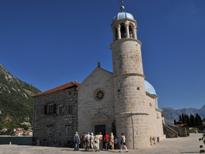 Perast  20  wyspa Matki Boskiej na Skale 