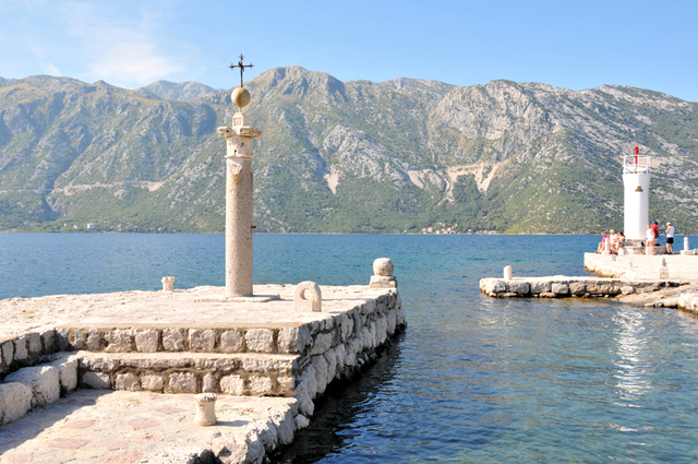 Perast  27  wyspa Matki Boskiej na Skale 