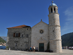 Perast  28  wyspa Matki Boskiej na Skale 