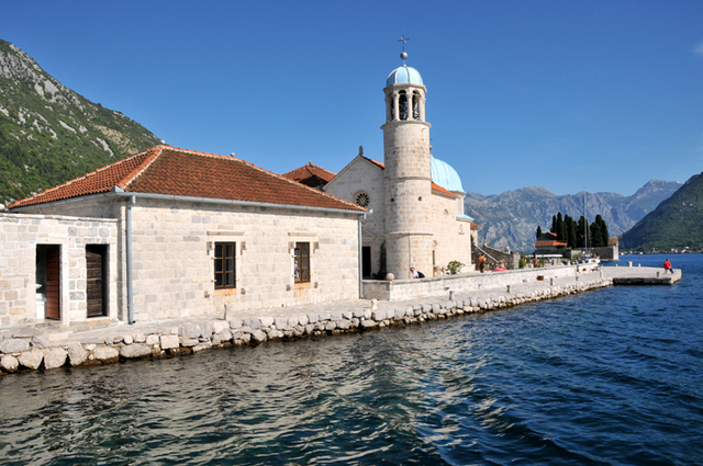 Perast  30  wyspa Matki Boskiej na Skale 