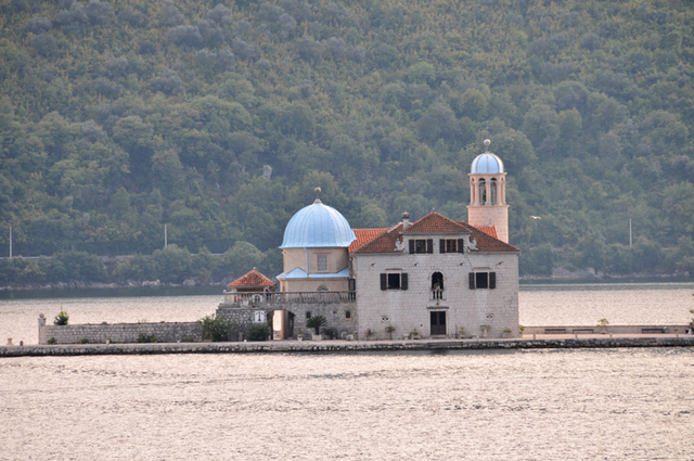 Perast  62  wyspa Matki Boskiej na Skale 