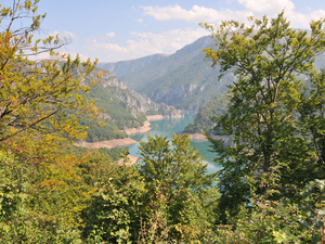 Kanion pivy    jezioro pivsko  1 