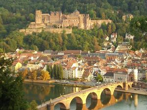 Heidelberg ze ścieżki filozofów. Made inka