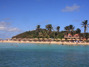 dobijamy do Pinel Island