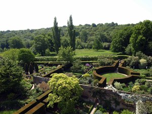3 sissinghurst castle garden 