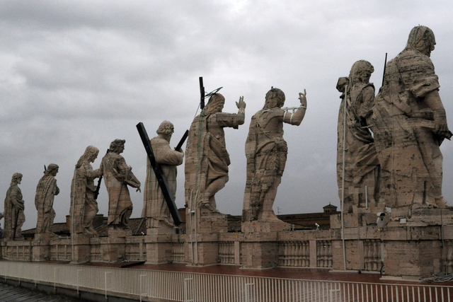 Posągi świętych