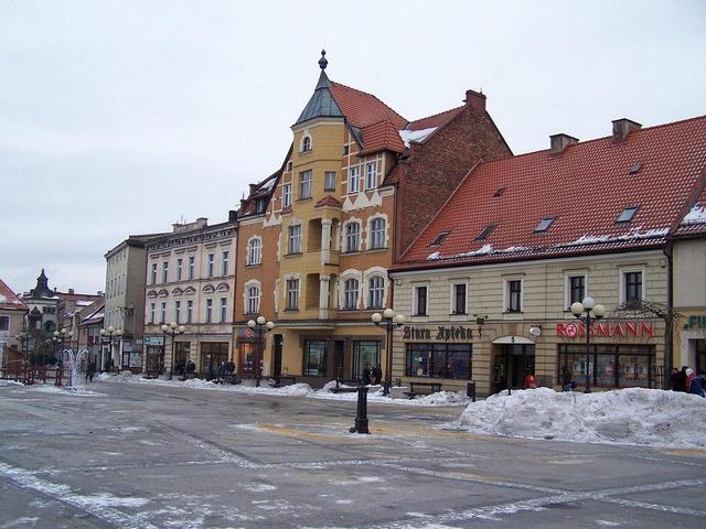 Mikołów, jedna z przyrynkowych pierzei kamienic