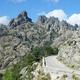 Korsyka - droga w górach 