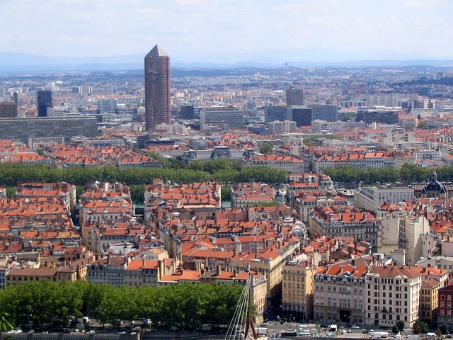 Lyon la Fourviere widok na centrum miasta i ołówek
