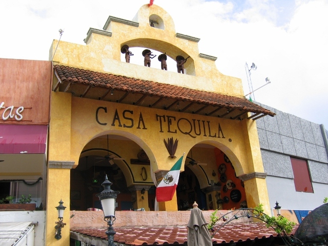 cancun  casa tequila  