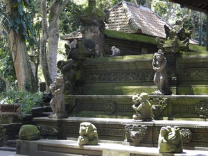 Ubud, Bali - świątynia w Monkey Forest