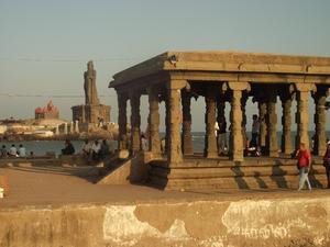 Pomnik Thiruvalluvar, Przylądek Komoryn