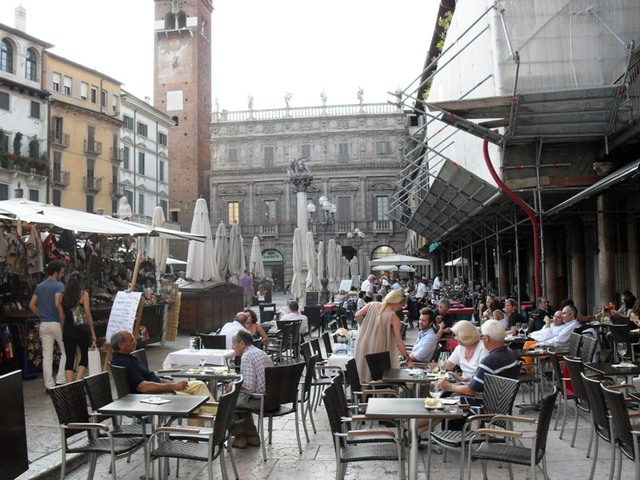 Piazza