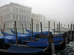 Gondole przy Canal Grande