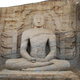 budda siedzący w pozycji lotosu
